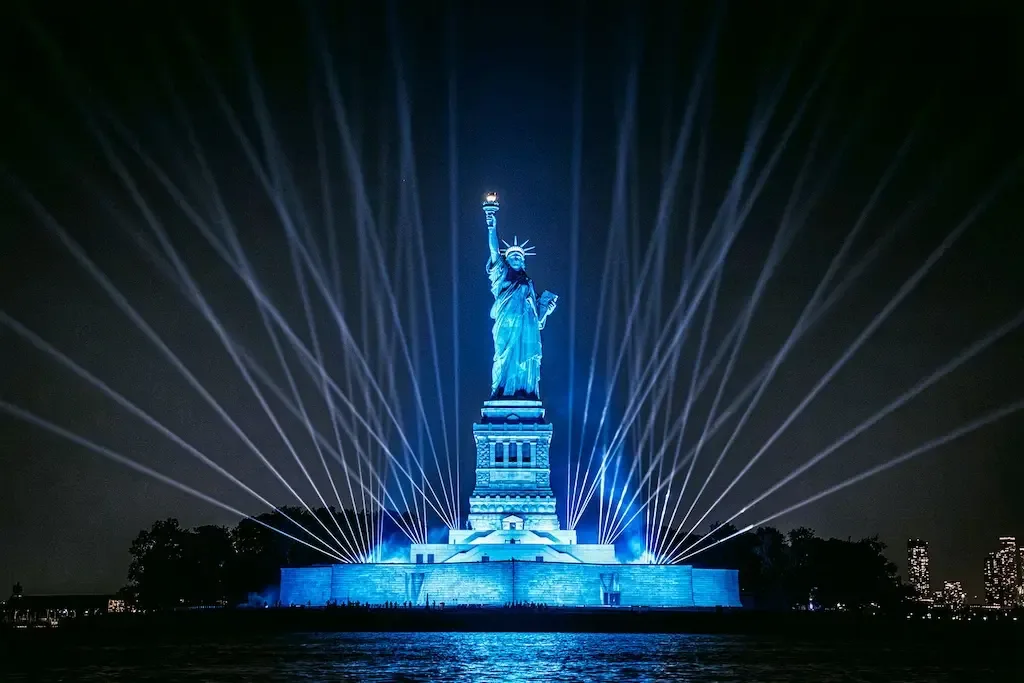 Michael Canitrot — Liberty Lights